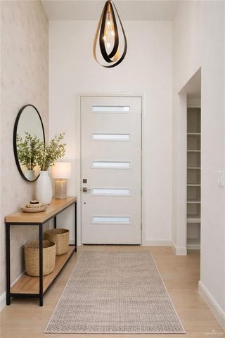 617 W La Pointe Avenue, Alton, TX 78572