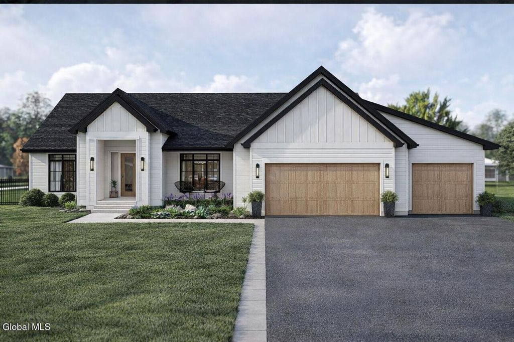 25 Hidden Pond Way, Moreau, NY 12831