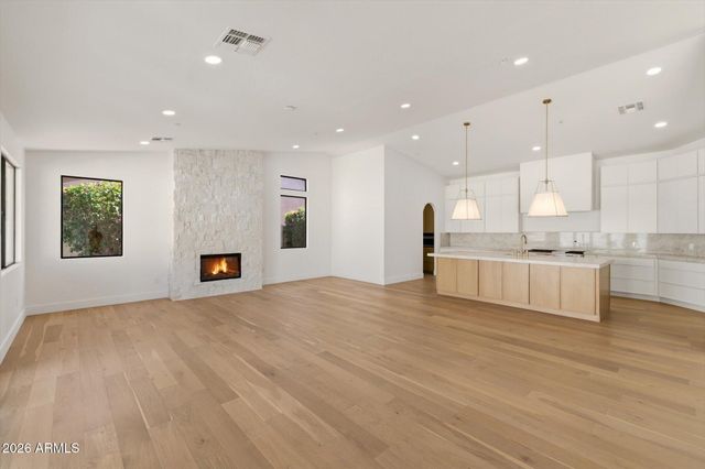 7776 E SANDS Drive, Scottsdale, AZ 85255