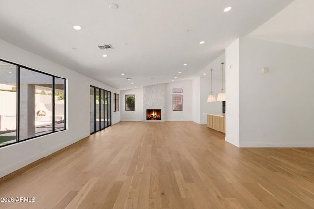 7776 E SANDS Drive, Scottsdale, AZ 85255