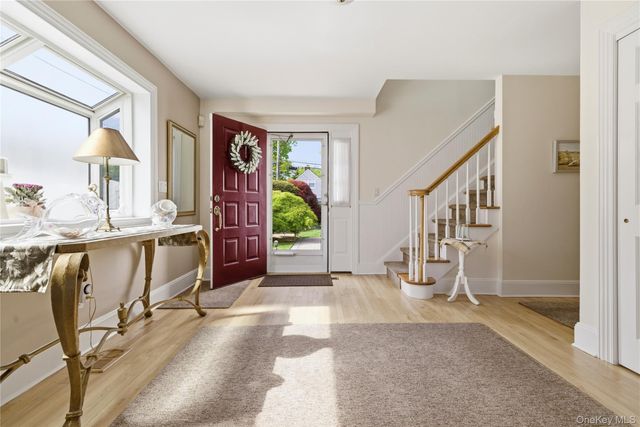 19 Oak Shore Drive, Bayville, NY 11709