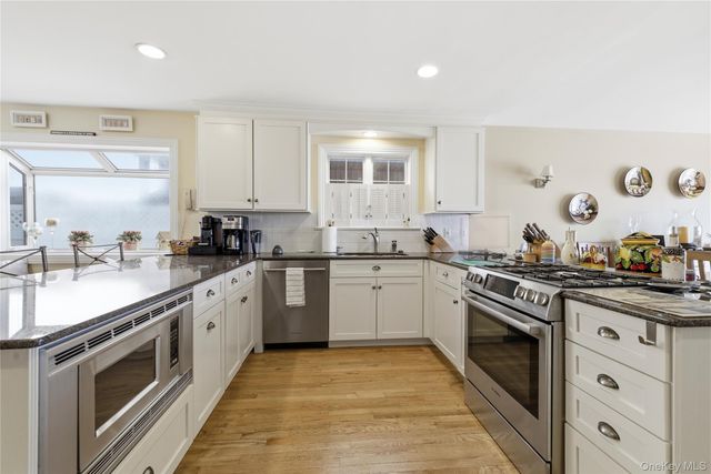 19 Oak Shore Drive, Bayville, NY 11709