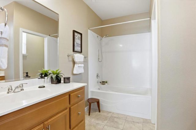 57 Regency Place, Hayward, CA 94544