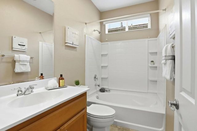 57 Regency Place, Hayward, CA 94544