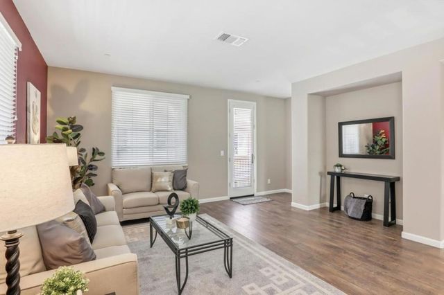 57 Regency Place, Hayward, CA 94544