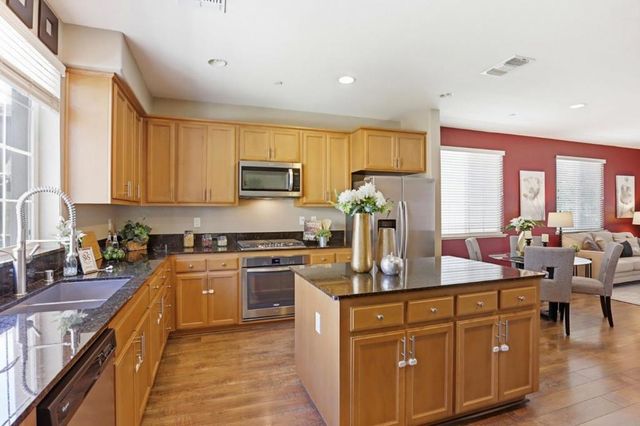 57 Regency Place, Hayward, CA 94544