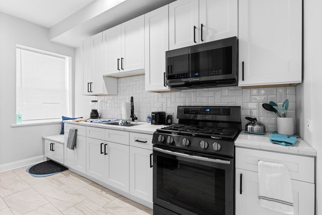 6112 S Vernon Avenue, Chicago, IL 60637