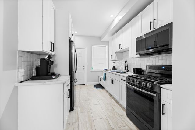 6112 S Vernon Avenue, Chicago, IL 60637