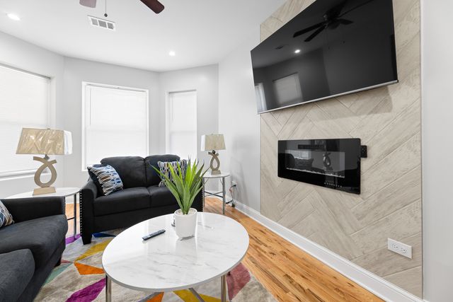 6112 S Vernon Avenue, Chicago, IL 60637