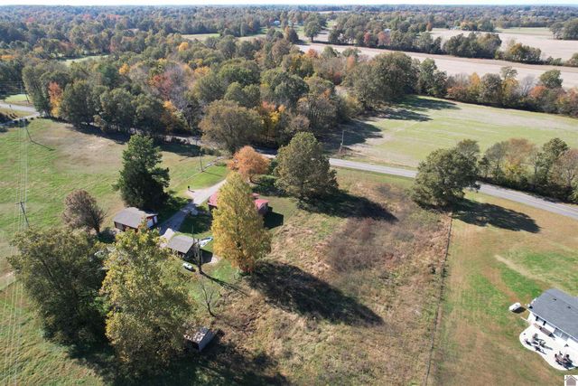 9826 State Route 945, Melber, KY 42069