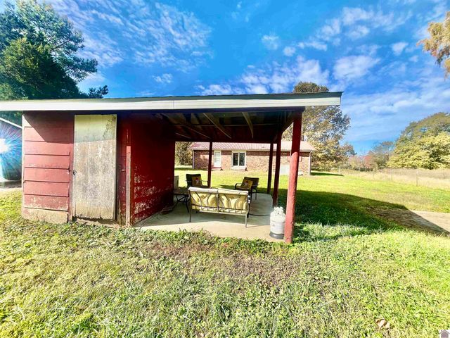 9826 State Route 945, Melber, KY 42069