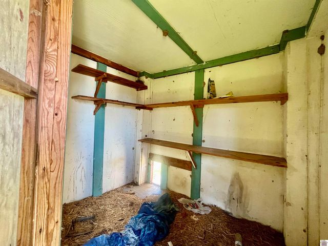 9826 State Route 945, Melber, KY 42069