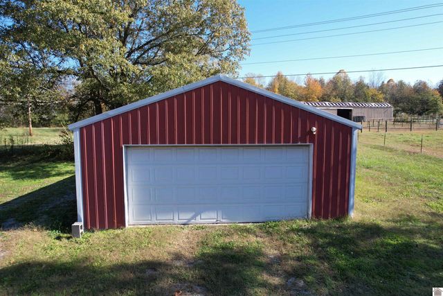 9826 State Route 945, Melber, KY 42069