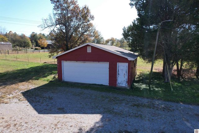 9826 State Route 945, Melber, KY 42069