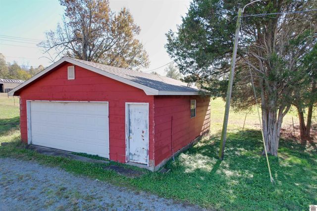 9826 State Route 945, Melber, KY 42069