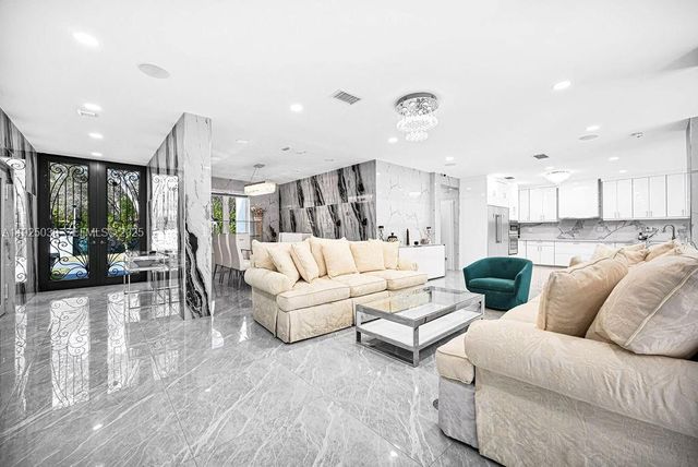 7830 SW 120th St, Pinecrest, FL 33156