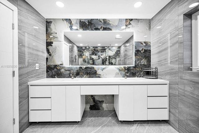 7830 SW 120th St, Pinecrest, FL 33156