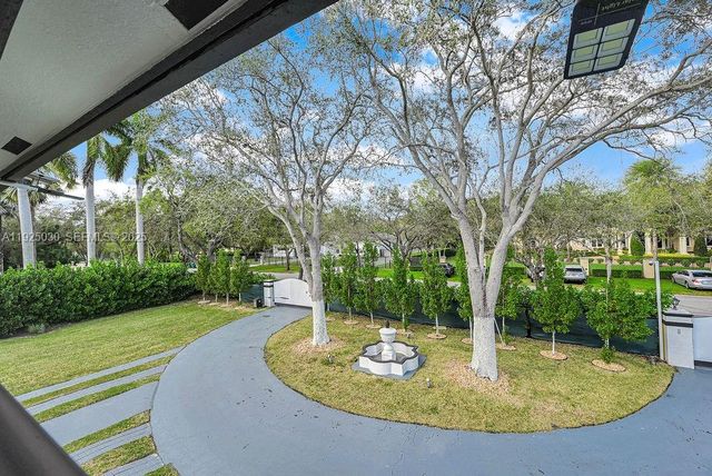 7830 SW 120th St, Pinecrest, FL 33156