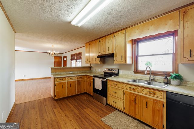 1719 Hwy 98, Danielsville, GA 30633