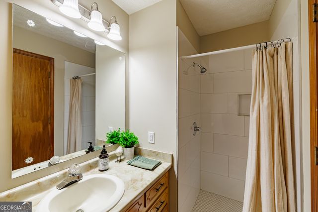 1719 Hwy 98, Danielsville, GA 30633