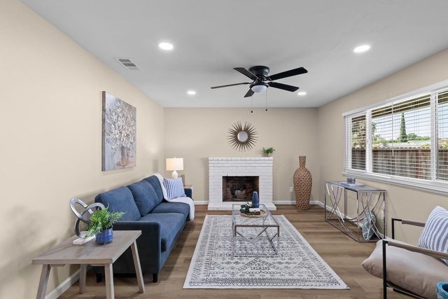 688 Chestnut Ave, Tracy, CA 95376
