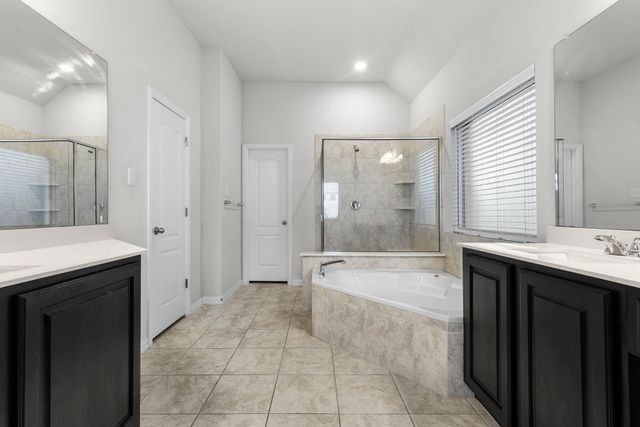 444 Pheasant Hill Lane, Fort Worth, TX 76028