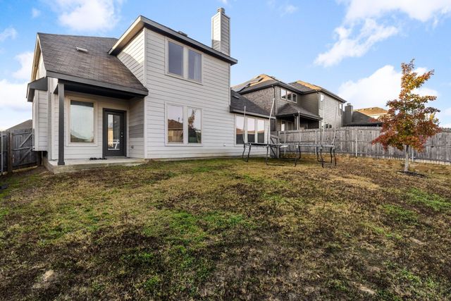 444 Pheasant Hill Lane, Fort Worth, TX 76028