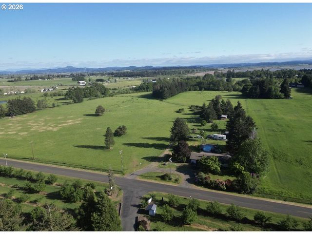 27645 SNYDER Rd 14, Junction City, OR 97448