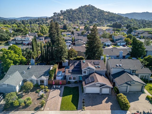15915 La Escuela Court, Morgan Hill, CA 95037