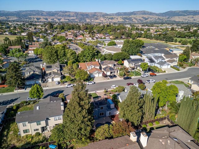 15915 La Escuela Court, Morgan Hill, CA 95037