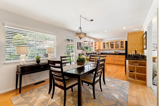 6970 Lakeview Drive, Salinas, CA 93907