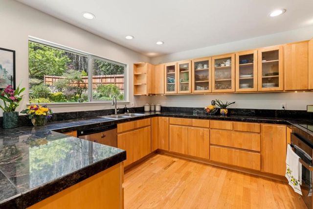 6970 Lakeview Drive, Salinas, CA 93907