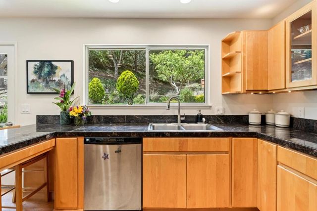 6970 Lakeview Drive, Salinas, CA 93907