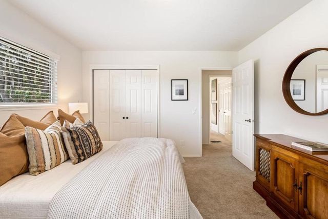 6970 Lakeview Drive, Salinas, CA 93907