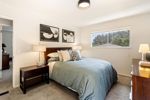 6970 Lakeview Drive, Salinas, CA 93907
