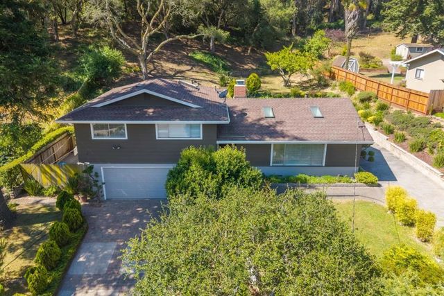 6970 Lakeview Drive, Salinas, CA 93907