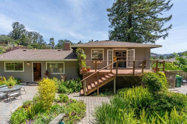 6970 Lakeview Drive, Salinas, CA 93907