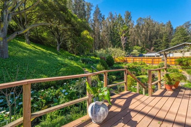 6970 Lakeview Drive, Salinas, CA 93907