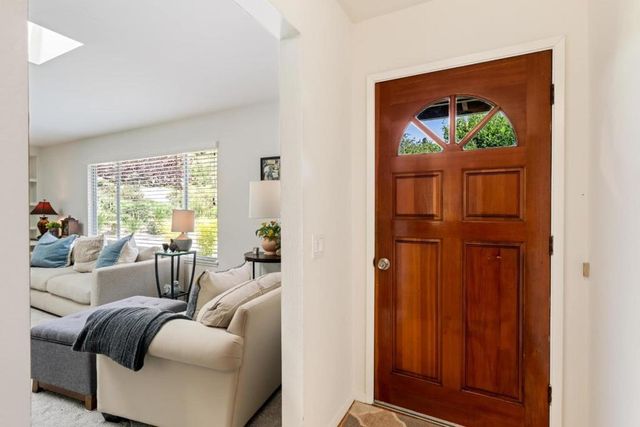 6970 Lakeview Drive, Salinas, CA 93907