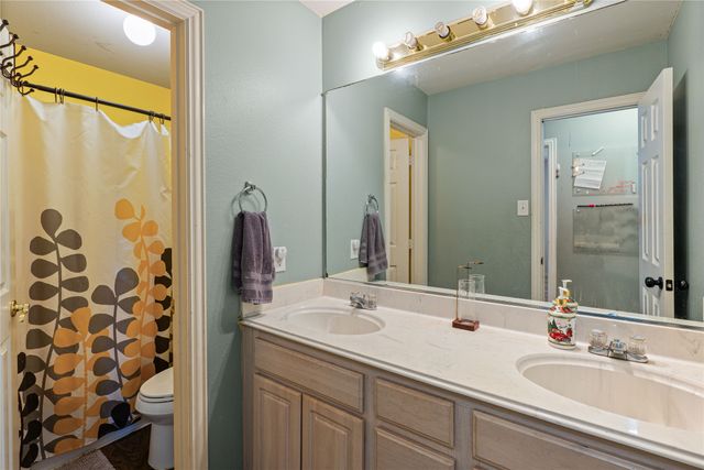 810 Maples Avenue, Mckinney, TX 75069