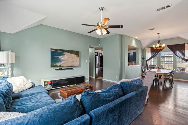 810 Maples Avenue, Mckinney, TX 75069