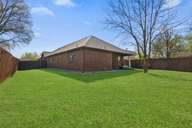 810 Maples Avenue, Mckinney, TX 75069