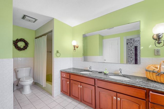 27 Sprague St, Malden, MA 02148