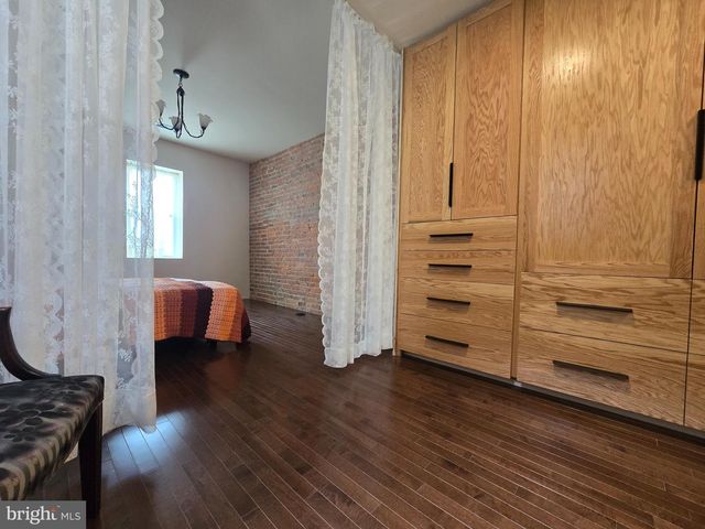 804 E NORTH AVE, Baltimore, MD 21202