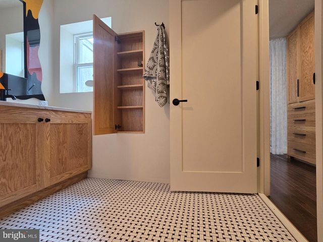 804 E NORTH AVE, Baltimore, MD 21202