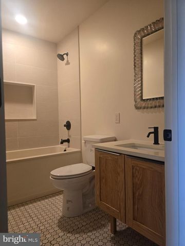 804 E NORTH AVE, Baltimore, MD 21202