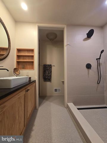 804 E NORTH AVE, Baltimore, MD 21202