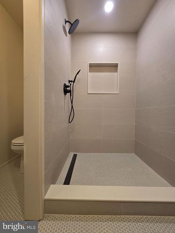 804 E NORTH AVE, Baltimore, MD 21202
