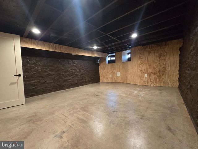 804 E NORTH AVE, Baltimore, MD 21202