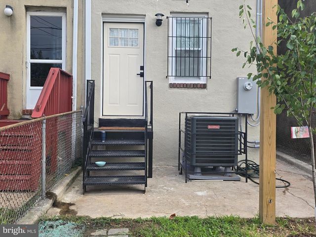 804 E NORTH AVE, Baltimore, MD 21202